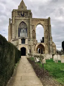 drawing-buildings-crowland-abbey.jpg