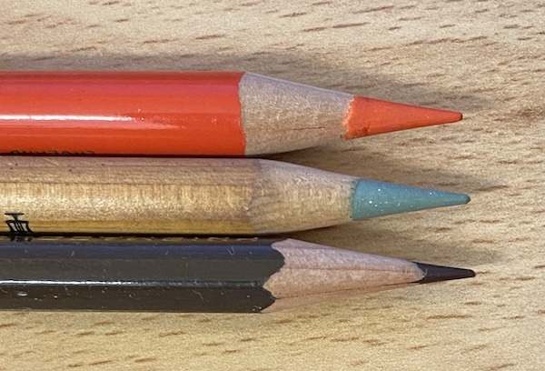 Derwent pencils comparison and reviews for serious artists