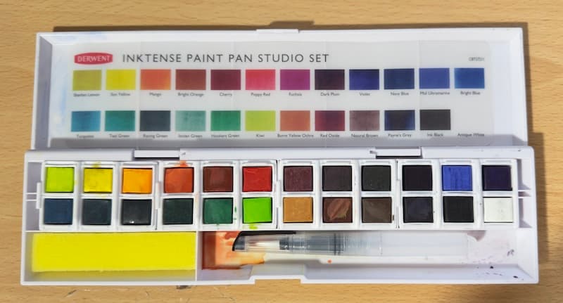 Inktense Studio Pan set